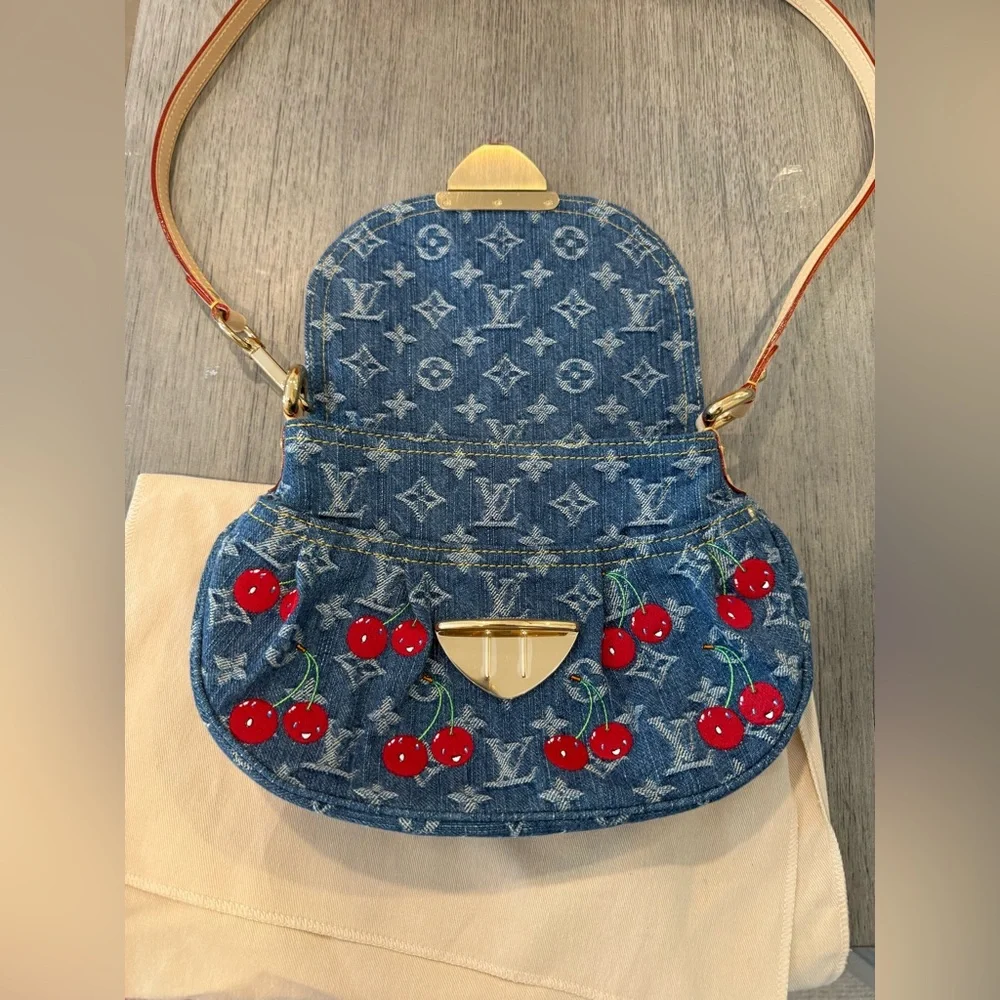 ***SOLD*** Louis Vuitton X Murakami Sunset Cerises Cherry Bag - Picture 6 of 12